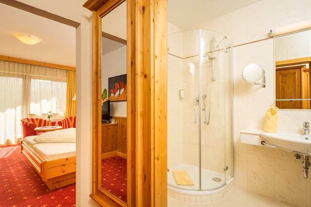 Ongelooflijke actieprijs wintersport Ski Juwel Alpbachtal Wildschönau ⛷️ 8 Dagen  Hotel Alphof