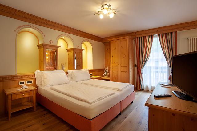 Ontspanning 4* Mezzana - Val di Sole € 753,- ✓ vanaf de piste in de aprés-ski
