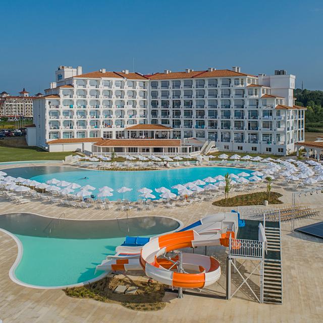 Meer info over Hotel Sunrise Blue Magic Resort  bij Sunweb zomer