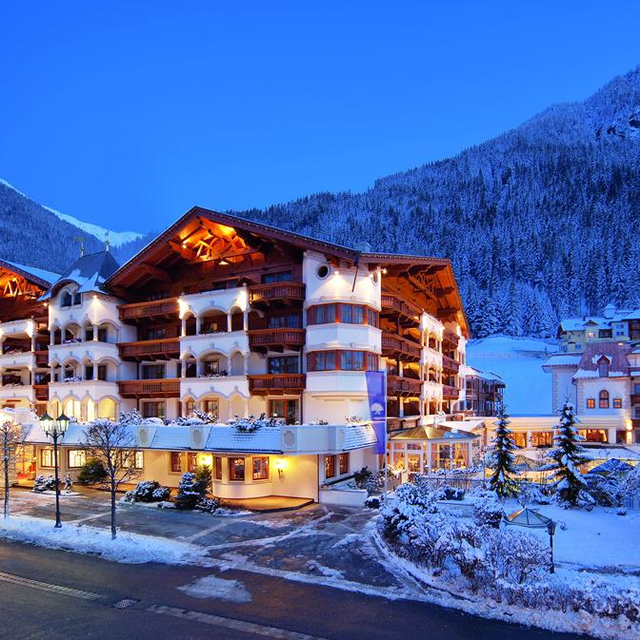 Meer info over Hotel Trofana Royal  bij Sunweb-wintersport