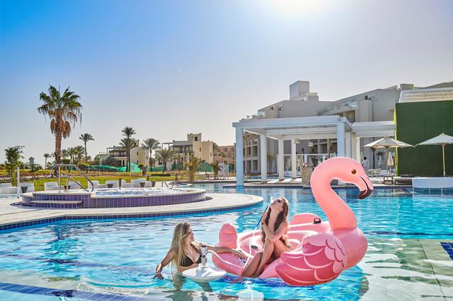 Laagste prijs vakantie Rode Zee 🏝️ Hotel Steigenberger Pure Life Style Resort 8 Dagen  €1292,-