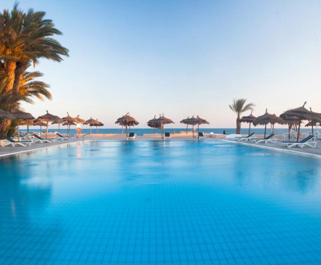 Meer info over Hotel El Mouradi Djerba Menzel  bij Sunweb zomer