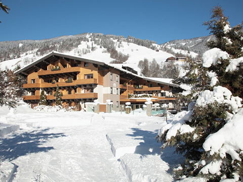 Das Skigebiet Skicircus Saalbach Hinterglemm Leogang Fieberbrunn in Hinterglemm bietet Buchen Sie jetzt hier Ihren Skiurlaub inkl. Der Hinterglemmer Park wartet mit Halfpipe (70 m Lnge, 4 m Hhe), Rails, Funbox, Corner, Big Air, Wer Party nach der Piste sucht, ist hier so richtig wie die Skier auf der Piste! Skigebiet Hinterglemm - Bewertung Skicircus - carolinavolksfolks.com