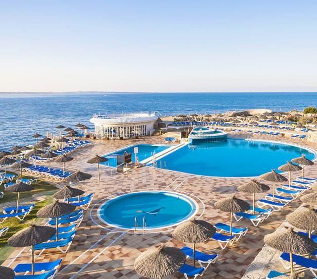 Vakantie Hotel Globales Almirante Farragut in Cala 'n Forcat (Menorca, Spanje)