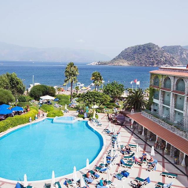 Meer info over Hotel Marti La Perla  bij Sunweb zomer