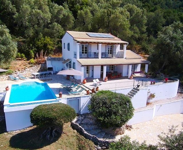 Bijzondere accommodaties Villa Eliá in Ano Korakiana (Corfu, Griekenland)