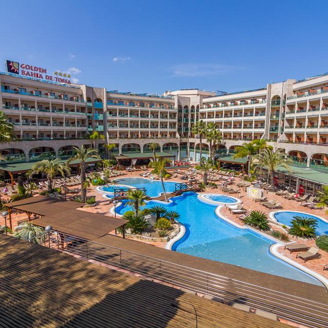 Fly-Drive Hotel Golden Bahia de Tossa - inclusief huurauto in TOSSA DE MAR (Costa Brava, Spanje)