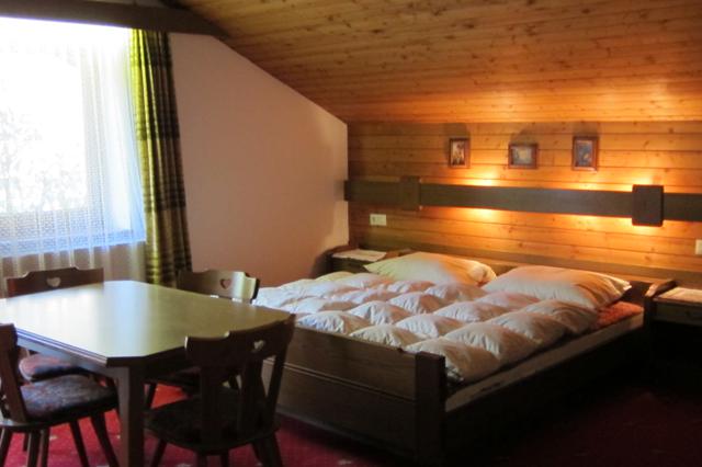 Sneeuwzeker Fügen - Zillertal € 665,- ⁂ kluisje op kamer, parkeerplaats, wifi, restaurant(s)