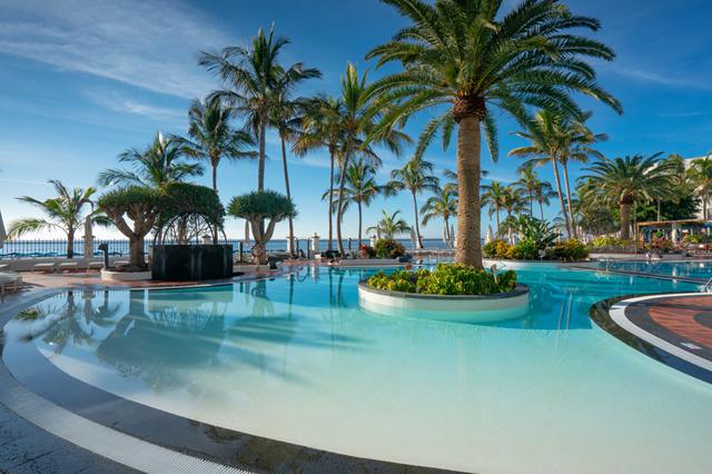 Goedkoopste vakantie Lanzarote ⛱️ 8 Dagen logies ontbijt Plus Fariones Suite Hotel