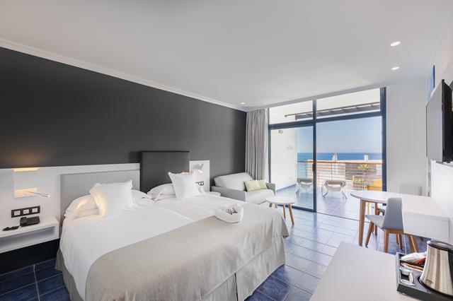 Ideaal op zonvakantie Lanzarote ☀ 8 Dagen halfpension Hotel LIVVO Mirador Papagayo