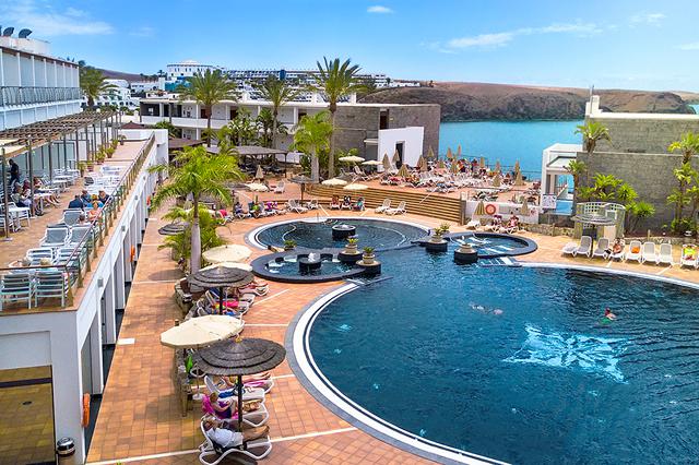 Ideaal op zonvakantie Lanzarote ☀ 8 Dagen halfpension Hotel LIVVO Mirador Papagayo