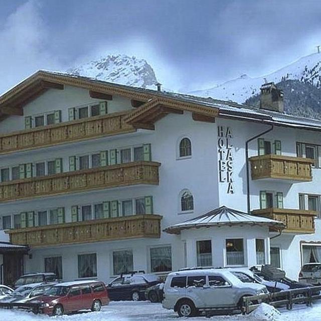Hotel Alaska
