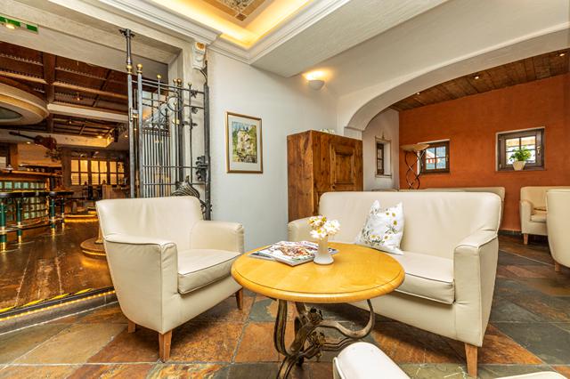 Skiën 4* Flachau € 1299,- ✓ Hotel Hartl