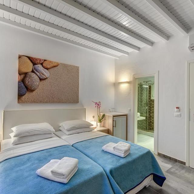 Makis Place photo 7