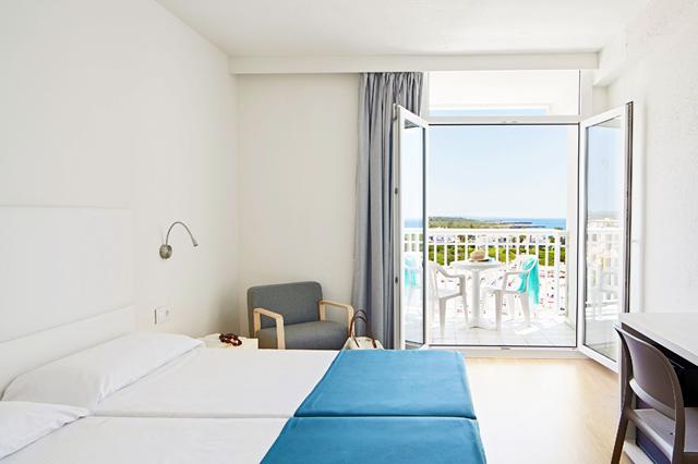 Last minute zonvakantie Menorca 🏝️ Hotel Globales Cala'n Bosch