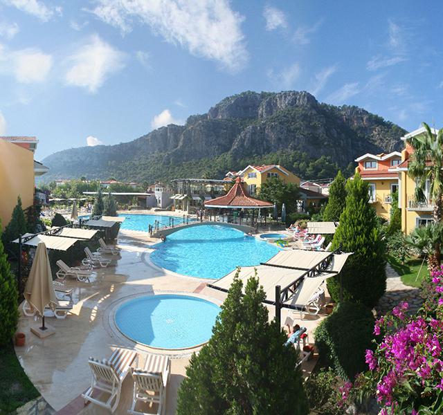 Meer info over Hotel Club Alla Turca  bij Sunweb zomer