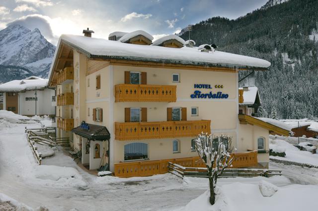 Aanbieding wintersport Dolomiti Superski ⭐ 8 Dagen halfpension Hotel Fiordaliso