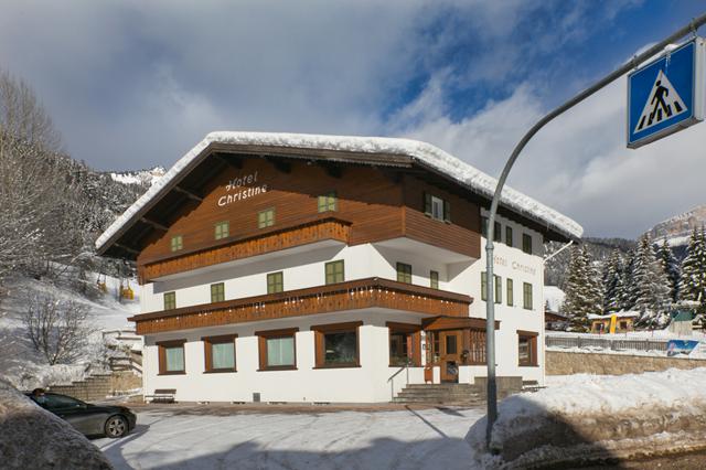 Top skivakantie Dolomiti Superski ❄ 4 Dagen halfpension Hotel Christine