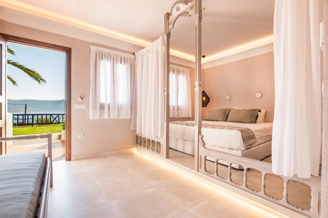 Pak deze korting op een zonvakantie Karpathos ☀ 8 Dagen logies ontbijt Aegean Village Beachfront Resort