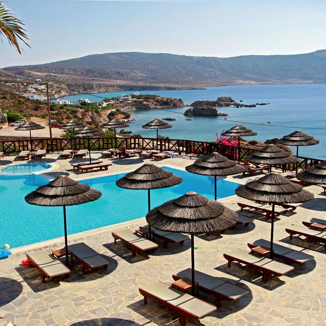 Vakantie Aegean Village Beachfront Resort in Amopi (Karpathos, Griekenland)