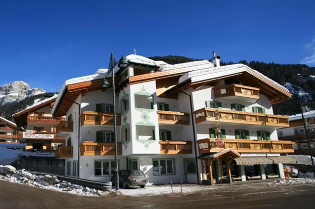 Korting skivakantie Dolomiti Superski ⛷️ Hotel Garni Eden