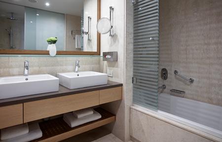 Elite Suites by Rhodes Bay  slide 3