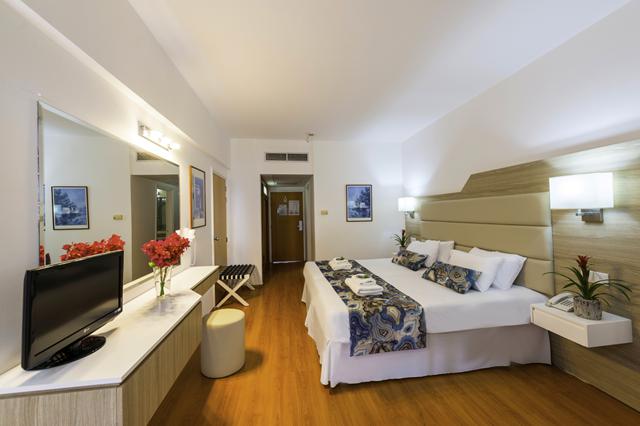 Bodemprijs vakantie Cyprus. 🏝️ Tsokkos Ascos Coral Beach hotel 8 Dagen  €603,-