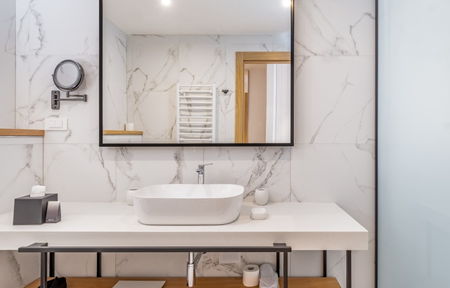 Hotel Lazure Contemporary Building, slide 4