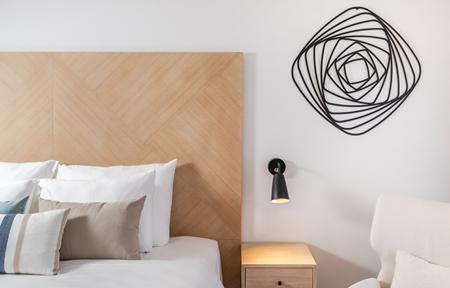 Hotel Lazure Contemporary Building, slide 3