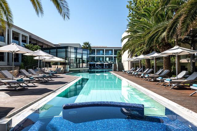 Zonvakantie 4.5* Griekenland € 645,- 【restaurant(s), zwembad, wellness】