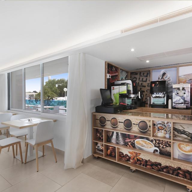 Aparthotel THB Sa Coma Platja photo 8