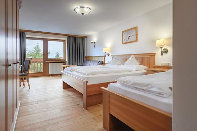 Lekker goedkoop op skivakantie Dolomiti Superski ⛷️ Hotel Steger - Dellai 5 Dagen  €764,-