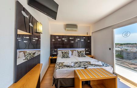 THB Gran Bahia slide 3