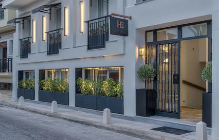 Bitzaro Hotel in town