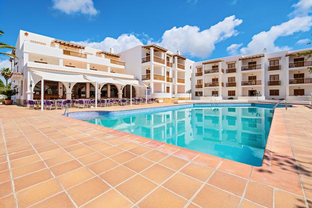 Inpakken en wegwezen prijs vakantie Ibiza ☀ 8 Dagen logies azuLine Appartementen Can Sanso