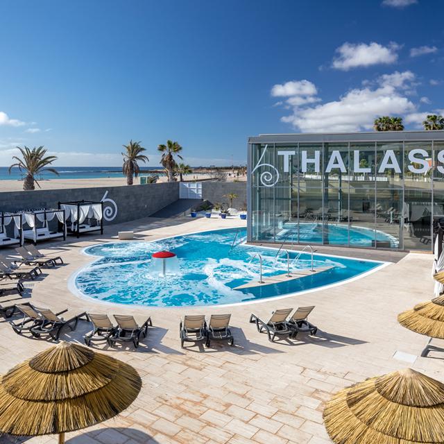 Meer info over Hotel Barcelo Fuerteventura Royal Level  bij Sunweb zomer