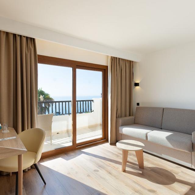 Alua Suites Las Rocas photo 14