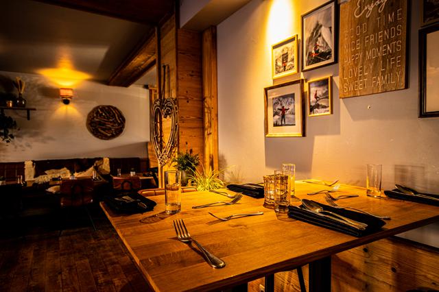 Skiën 3* Les Deux Alpes - Les Deux Alpes € 588,- ❖ vanaf de piste in de aprés-ski