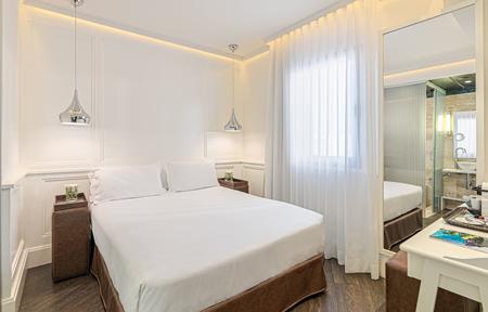 H10 Universitat slide 4