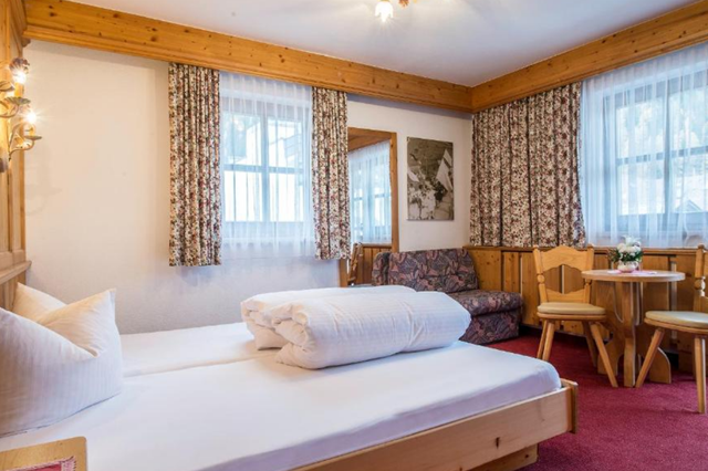 Goedkoop op skivakantie Silvretta Arena ⛷️ Appartement Garni Almfried - Hotel