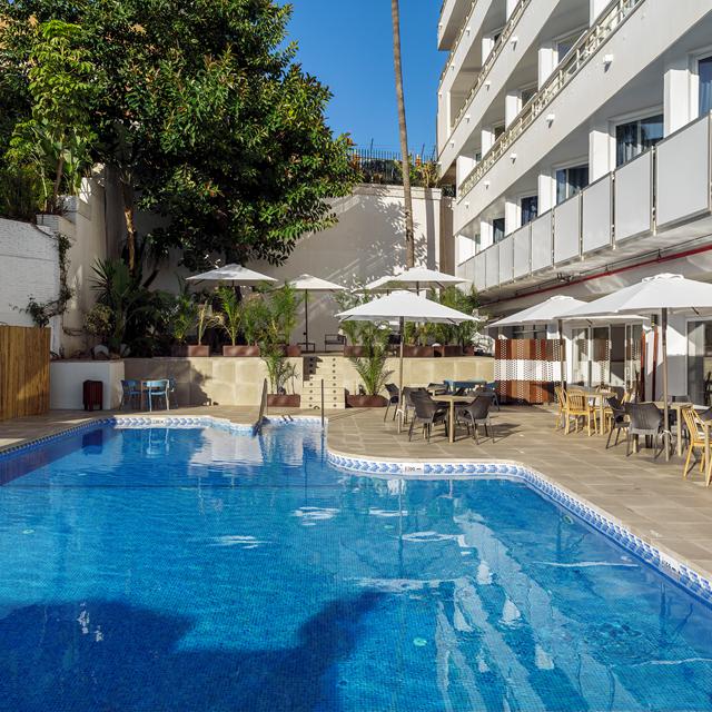 Op UrbanEssentials (wat heb je nodig in de stad?) is alles over zomer-|-lastminutes te vinden: waaronder sunweb en specifiek AluaSoul Costa Malaga - voorheen Roc Flamingo (AluaSoul-Costa-Malaga---voorheen-Roc-Flamingo6180475)