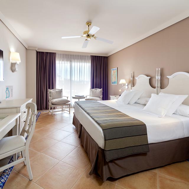 Hotel Barceló Marbella Golf - Voiture de location incluse photo 2