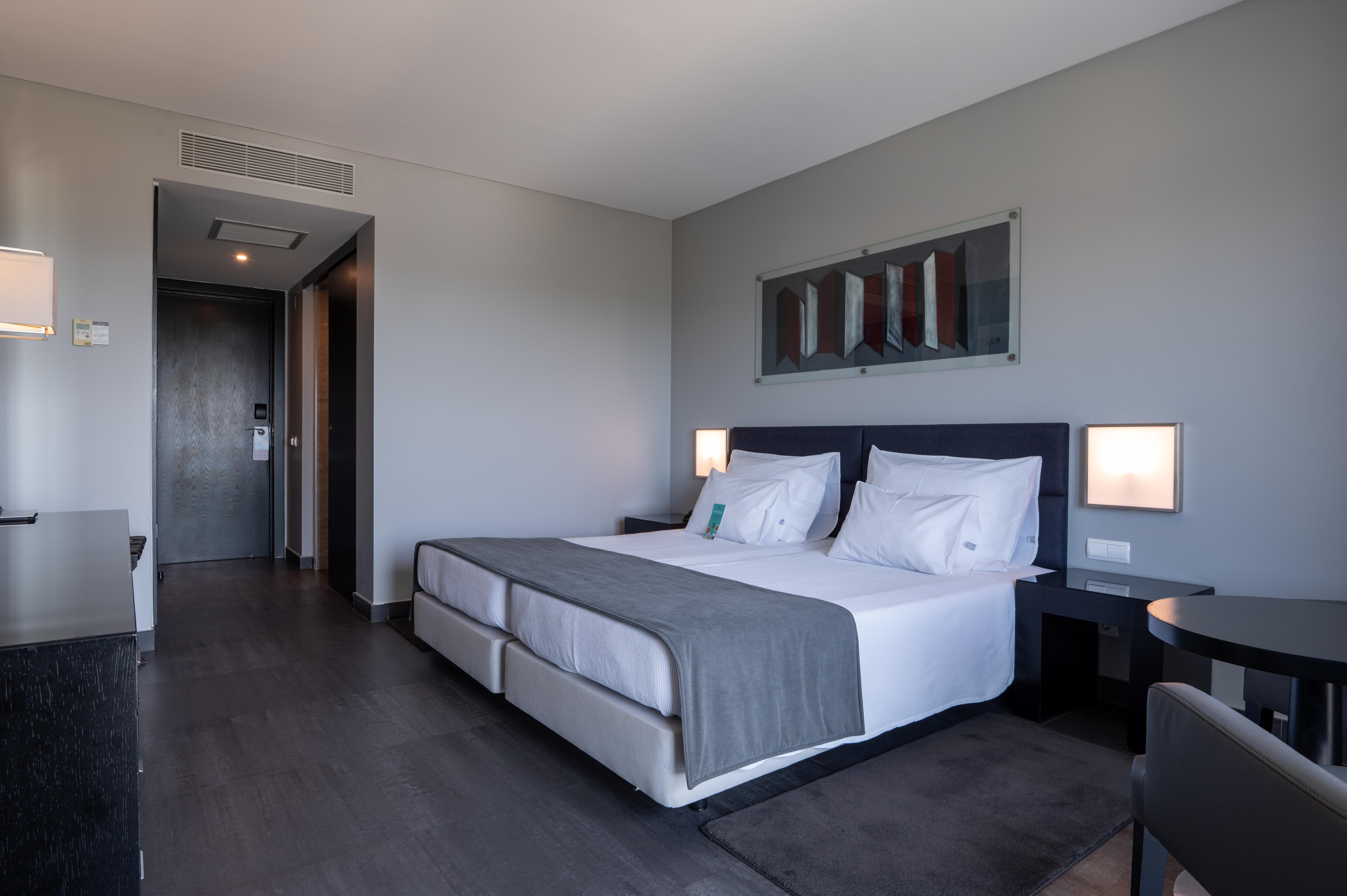 Hotel Vila Gale Lagos slide 3