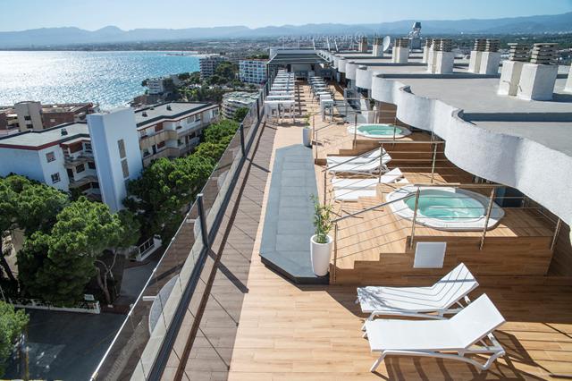 Enorme korting zonvakantie Costa Dorada ⛱️ 8 Dagen logies Hotel Salou Sunset by Pierre & Vacances