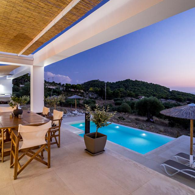 Online bestellen: Medows Luxury Villa