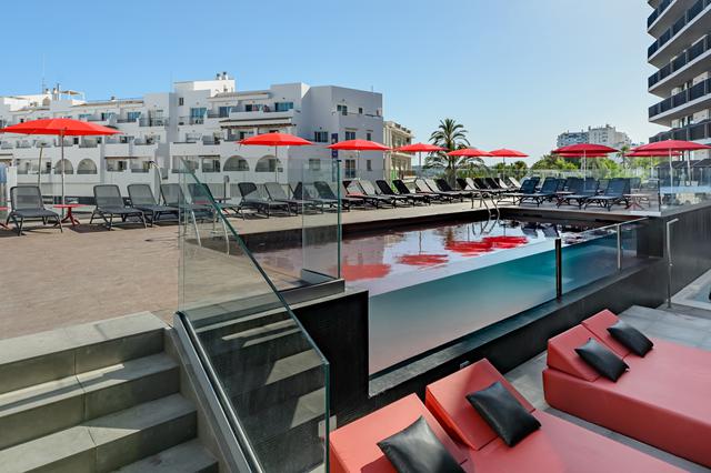 Super last minute deal vakantie Ibiza ⭐ 8 Dagen logies ontbijt Hotel Vibra District 