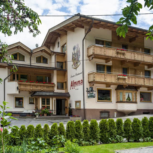 Meer info over Hotel Alpina  bij Sunweb-wintersport