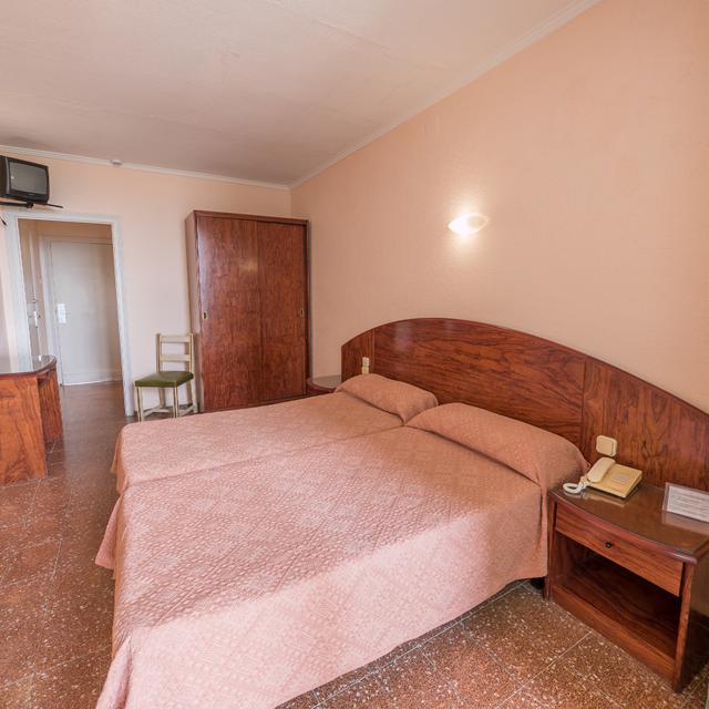 Hôtel Checkin Garbi photo 14