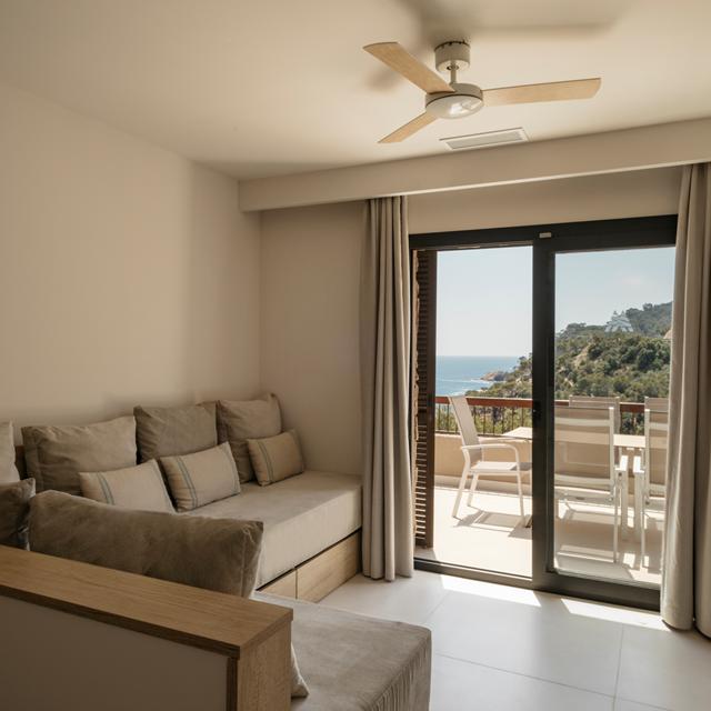Pola Giverola Resort - Location de voiture incluse photo 11