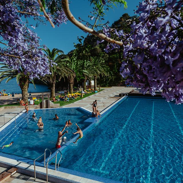 Pola Giverola Resort - Location de voiture incluse